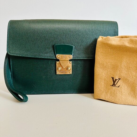 LOUIS VUITTON GREEN EPI LEATHER POCHETTE SELLIER DRAGONNE CLUTCH WRISTLET - Picture 1 of 16